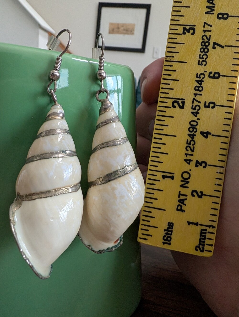 Vintage Silver Trimmed Natural Sea Snail Shell Dangle Drop Earrings Coastal - Picture 5 of 5
